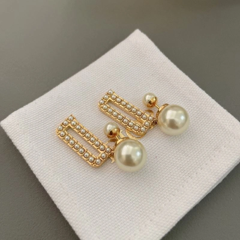 Contemporary Christian Dior Earrings 234860