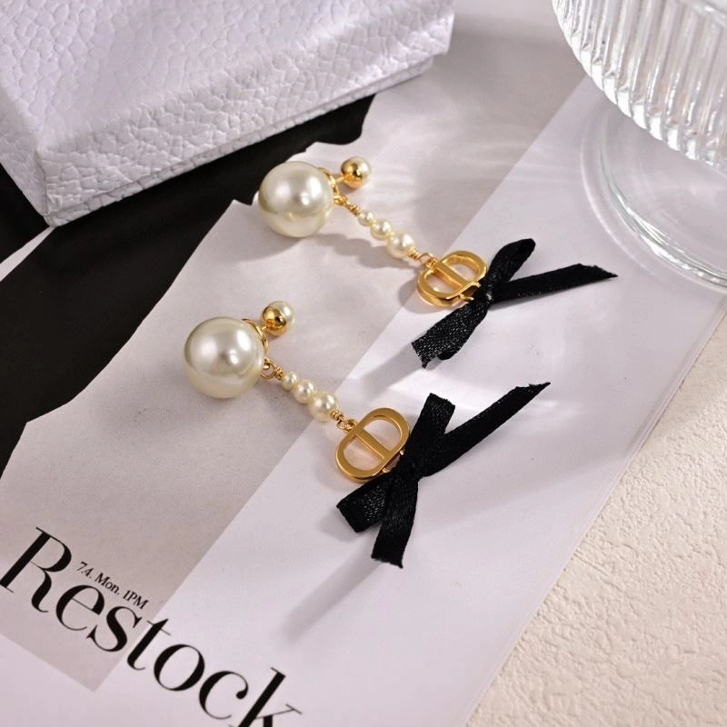 Christian Dior Earrings Durable 234578