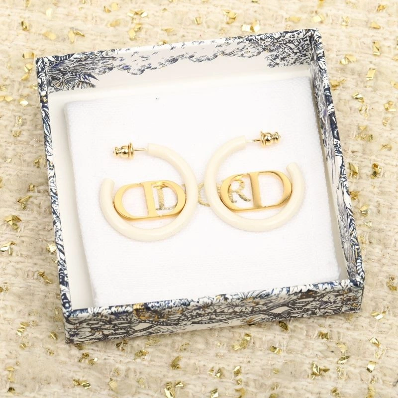 Supportive Christian Dior Earrings 234549