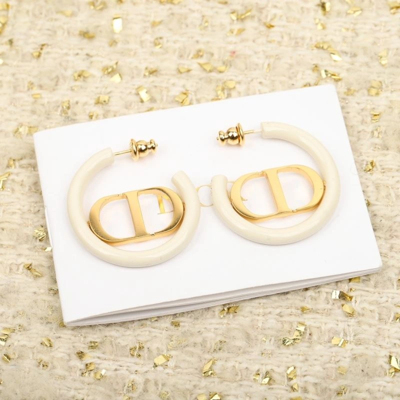 Supportive Christian Dior Earrings 234549