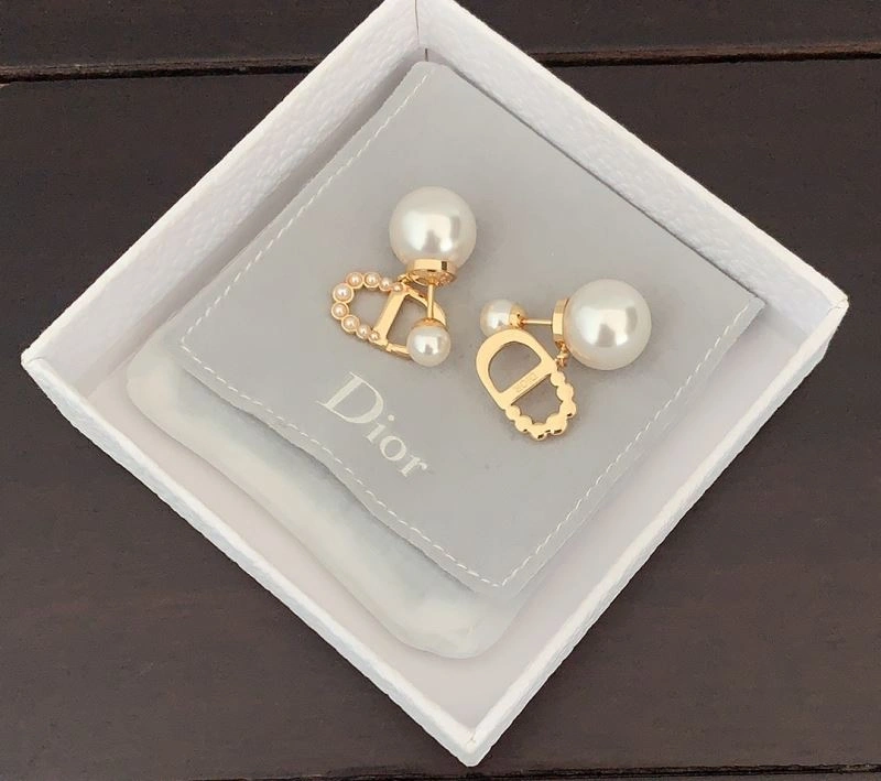 Christian Dior Earrings Popular 234540
