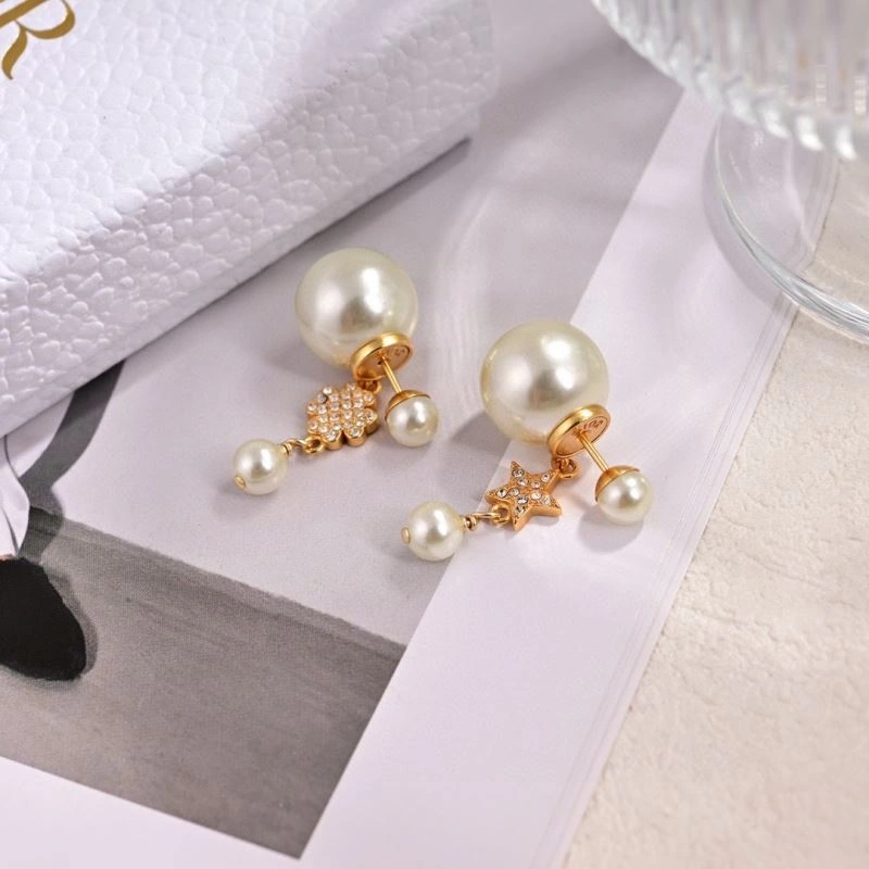 Youthful Christian Dior Earrings 234525