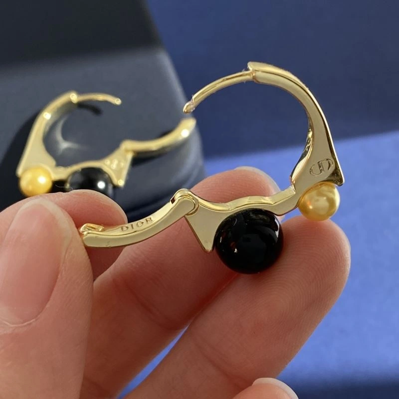Christian Dior Earrings Comfortable 234559