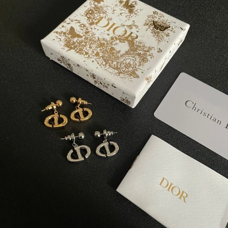 Vibrant Christian Dior Earrings 234502