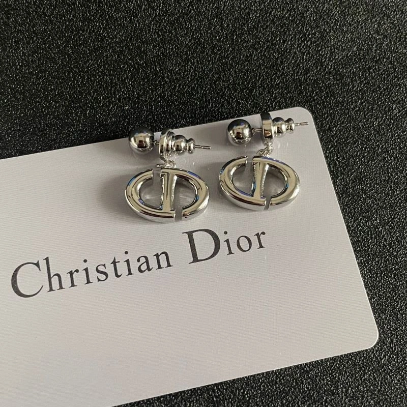 Vibrant Christian Dior Earrings 234502