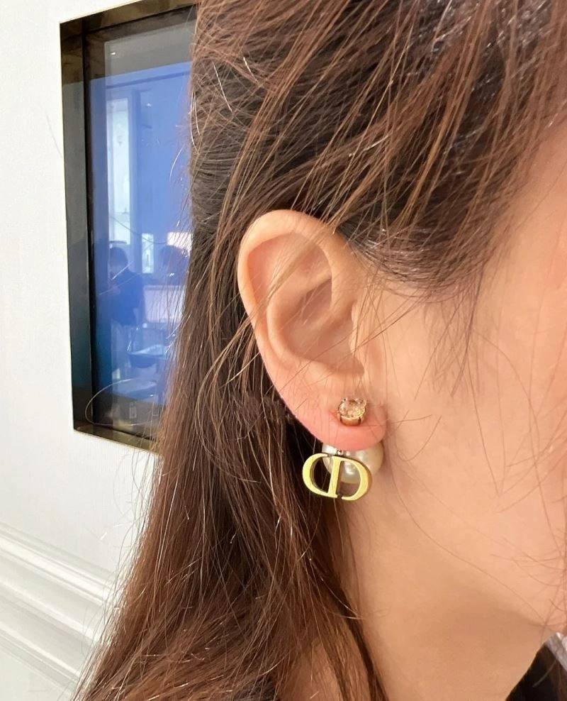 Soft Christian Dior Earrings 234561