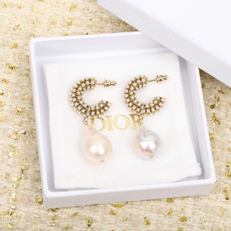 Christian Dior Earrings Stretchable 234480