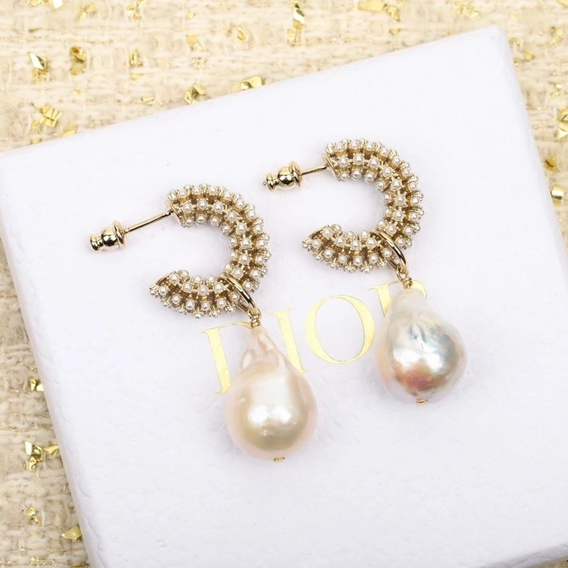 Christian Dior Earrings Stretchable 234480