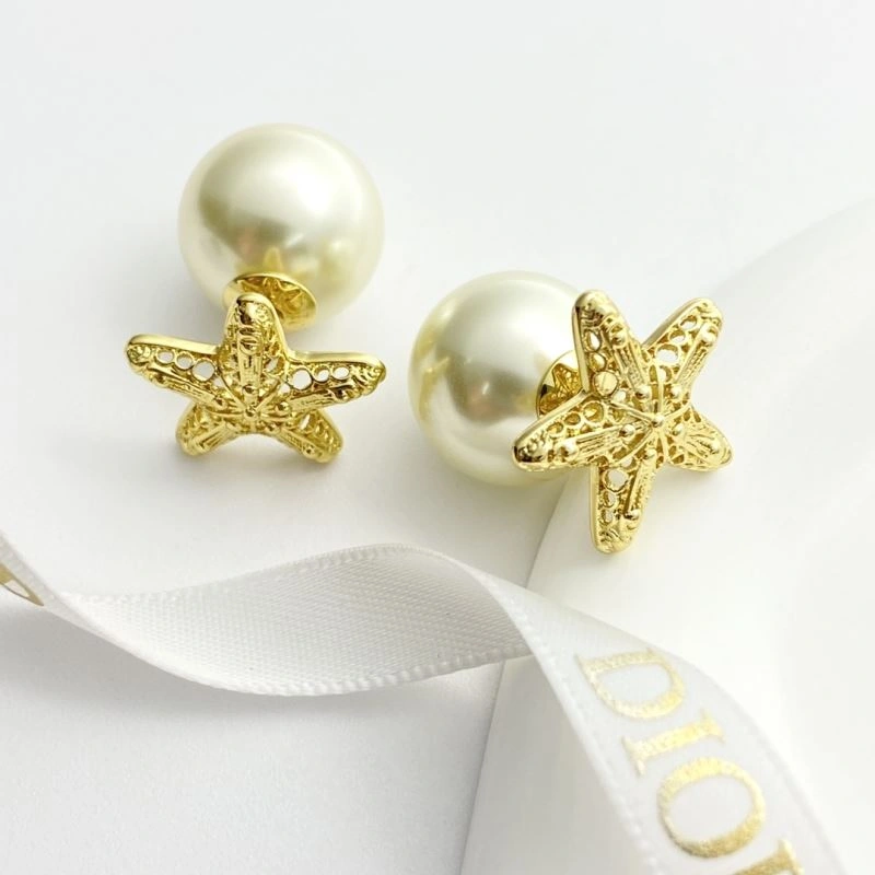 Unique Christian Dior Earrings 234477