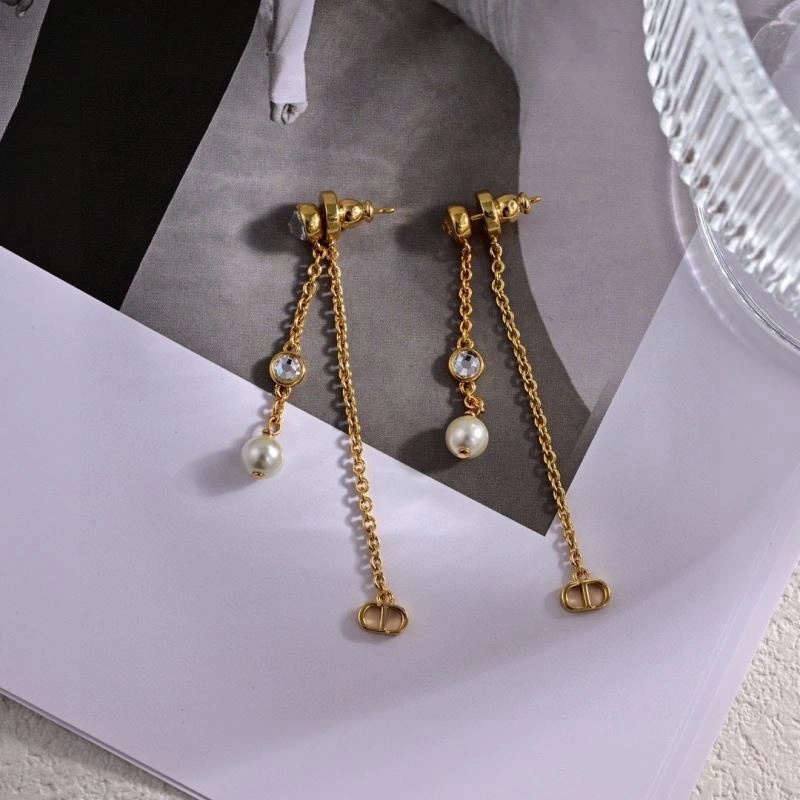 Christian Dior Earrings Trendsetting 234468