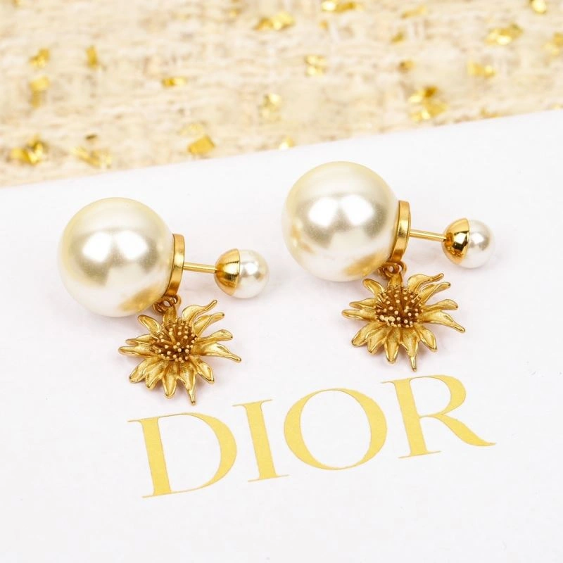 Contemporary Christian Dior Earrings 234435