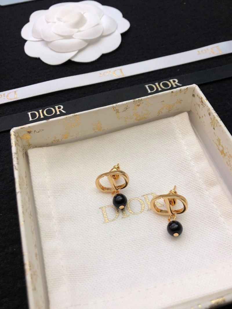 Christian Dior Earrings Compact 234444