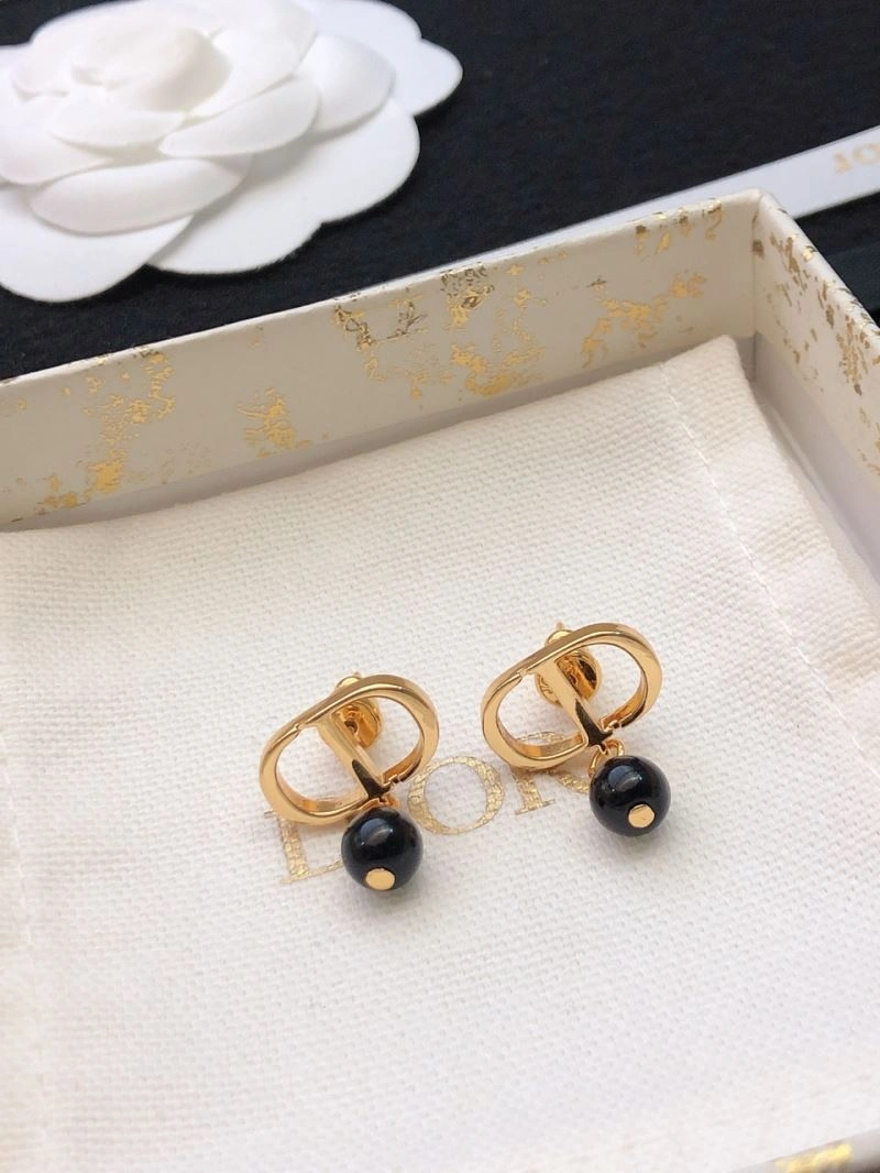 Christian Dior Earrings Compact 234444