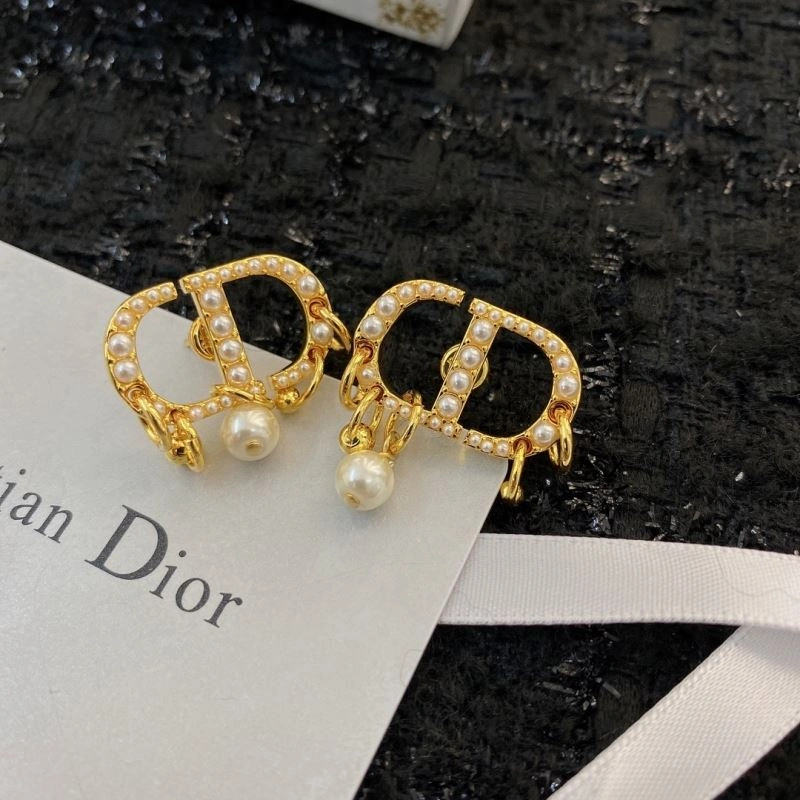 Soft Christian Dior Earrings 234421