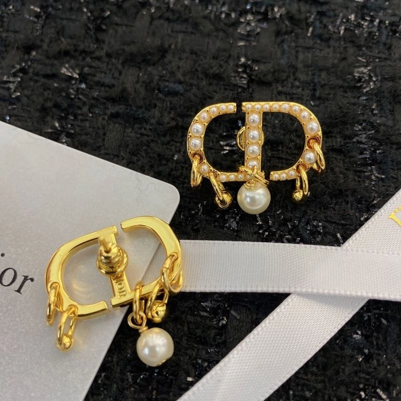 Soft Christian Dior Earrings 234421