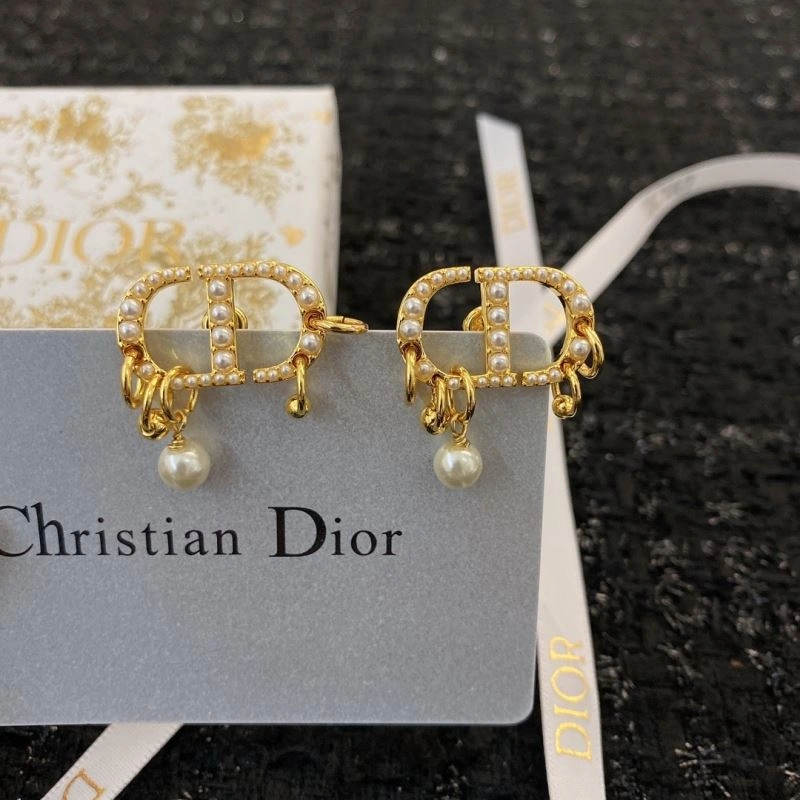 Soft Christian Dior Earrings 234421
