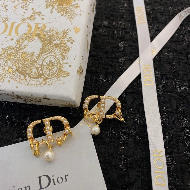 Soft Christian Dior Earrings 234421