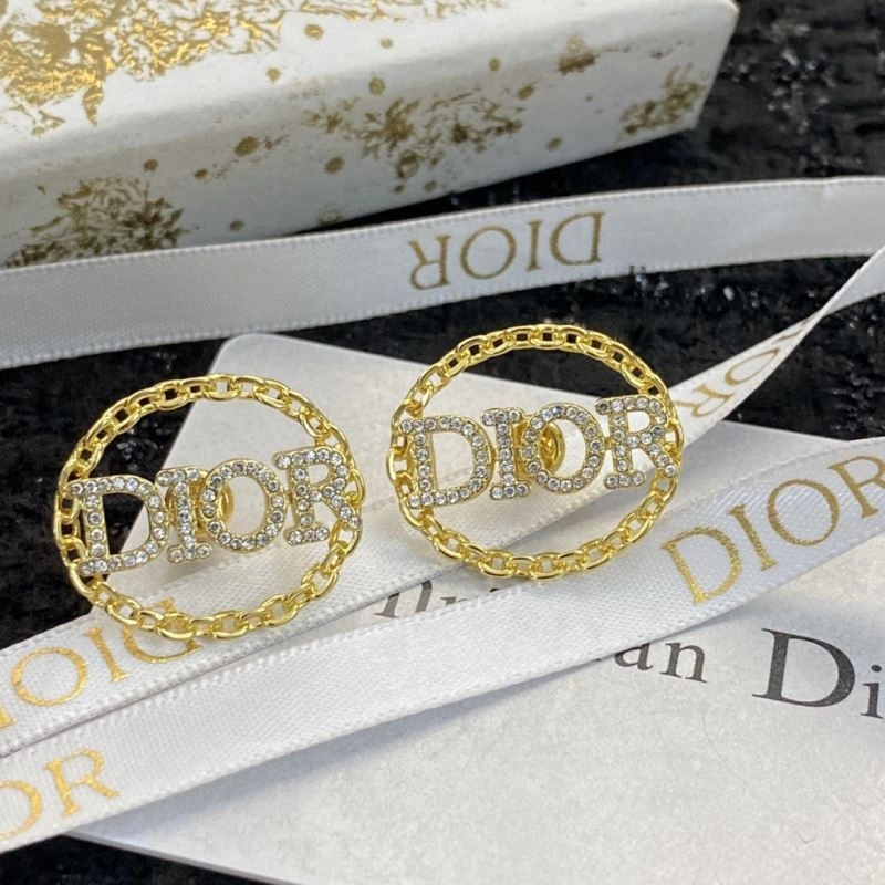UrbanChic Christian Dior Earrings 234413