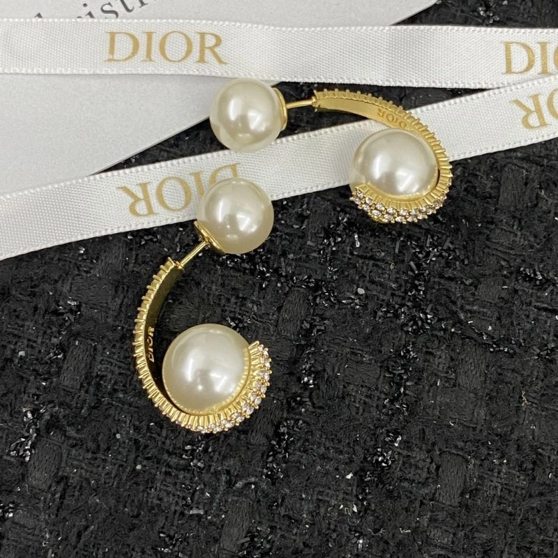 Christian Dior Earrings Unique 234402