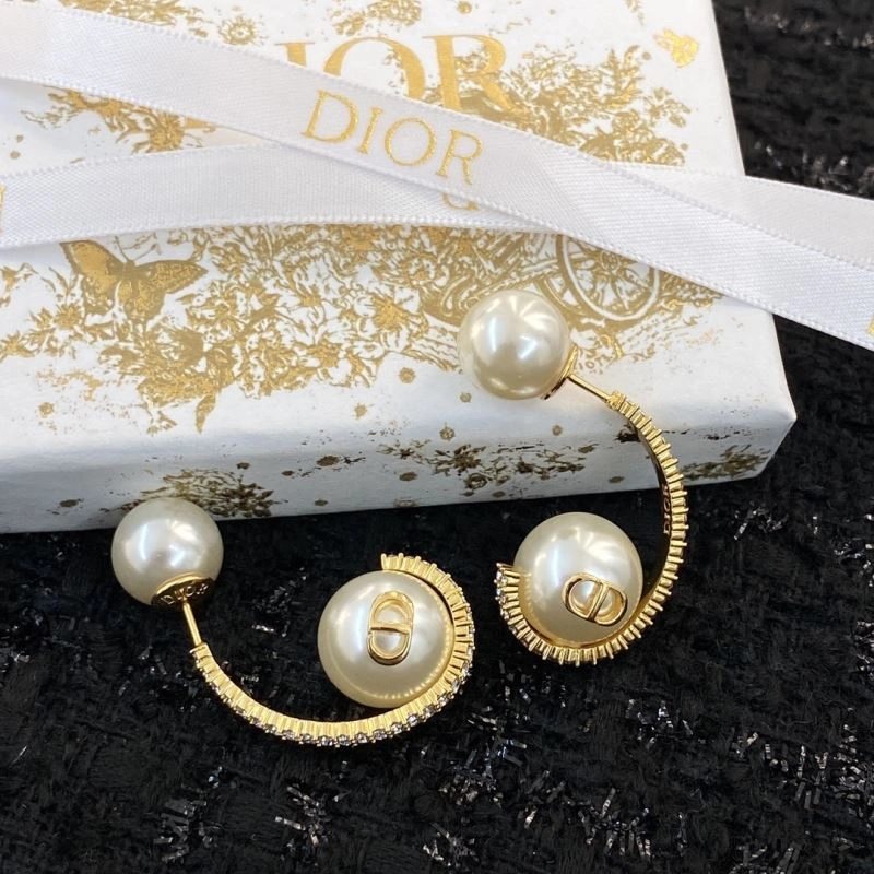 Christian Dior Earrings Unique 234402