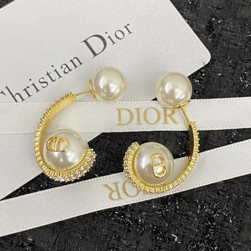 Christian Dior Earrings Unique 234402