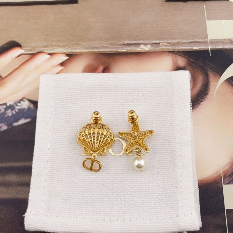 TimelessDesign Christian Dior Earrings 234245