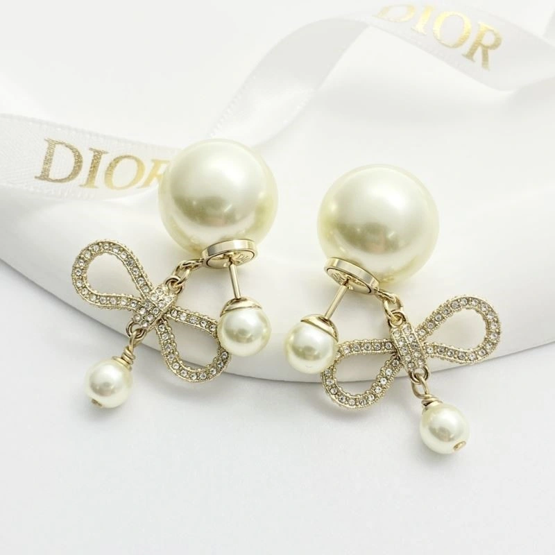 Christian Dior Earrings RelaxedFit 234213