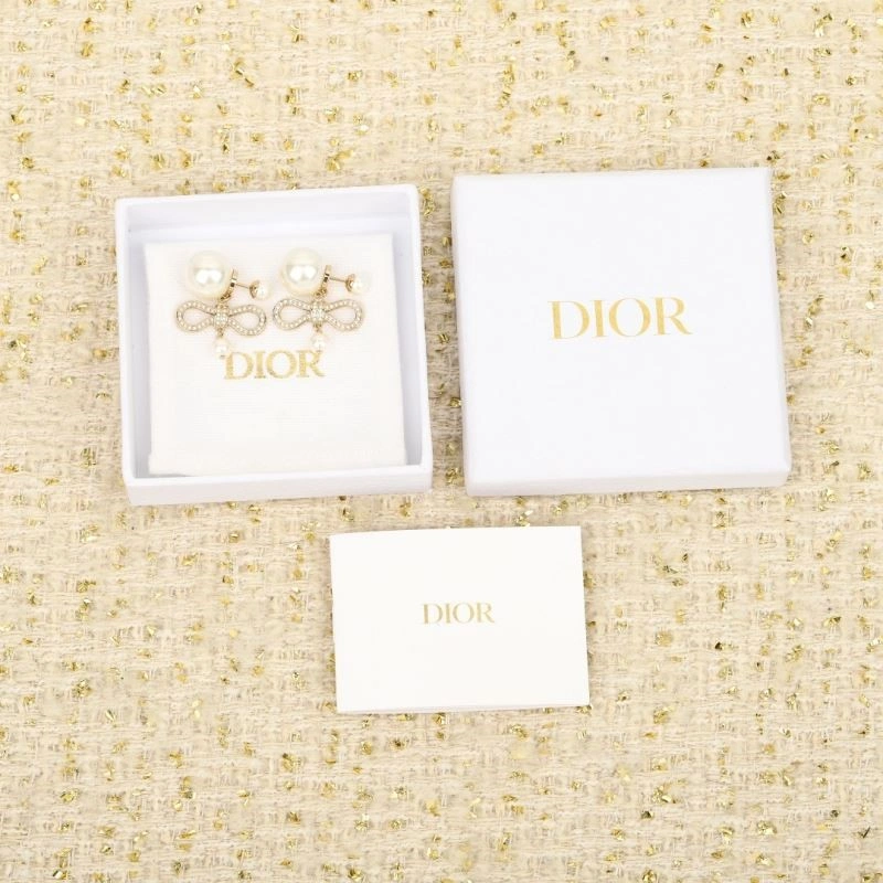 Christian Dior Earrings Sophisticated 234273
