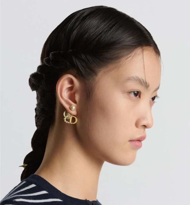 Practical Christian Dior Earrings 234188