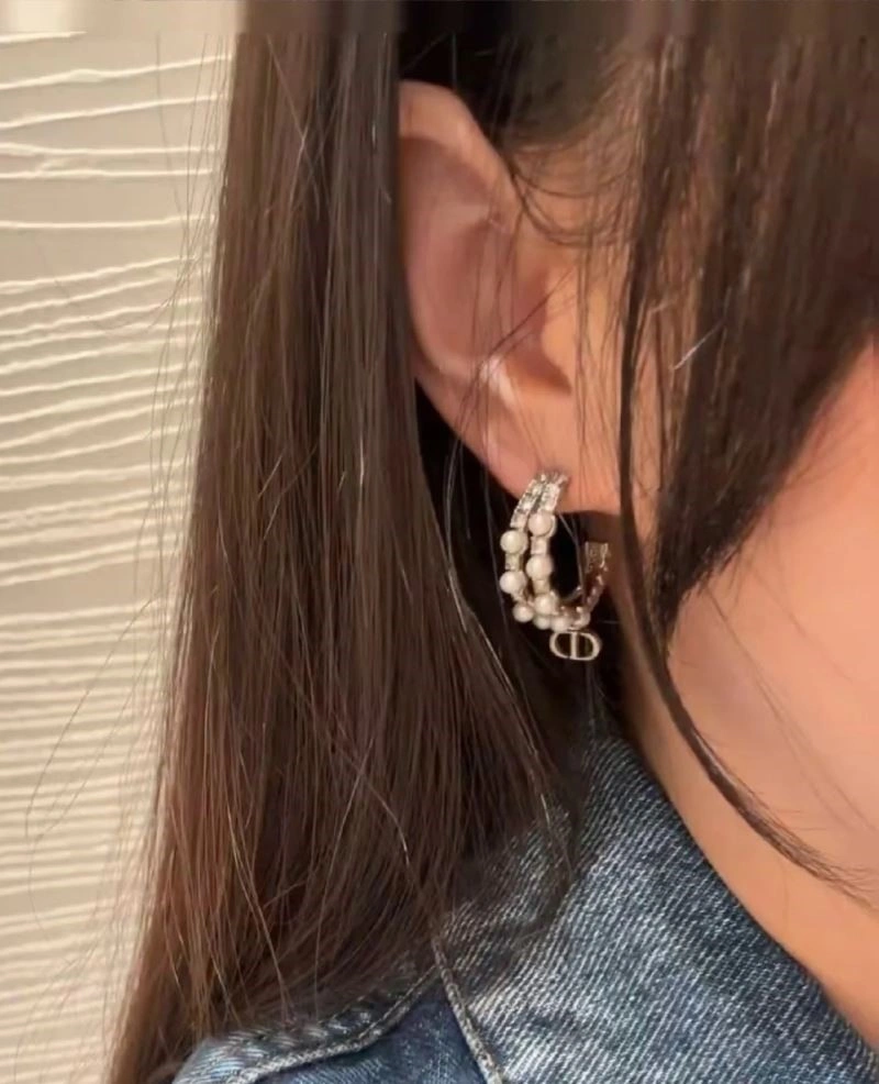 Christian Dior Earrings Refined 234242