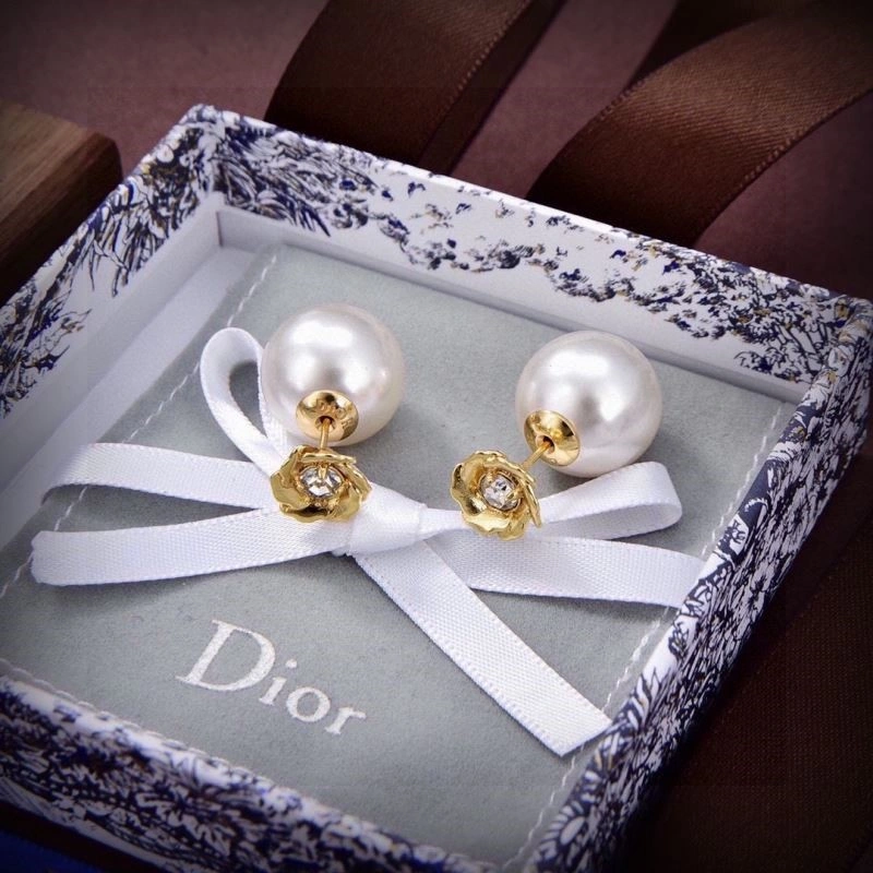 Christian Dior Earrings Snug 234176