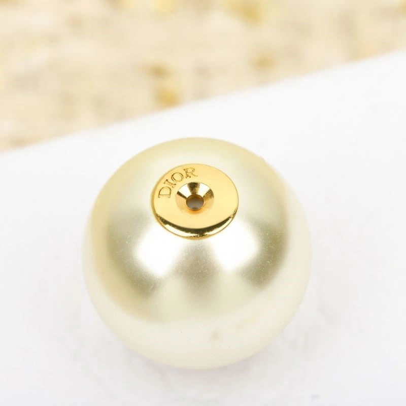 Classic Christian Dior Earrings 234168