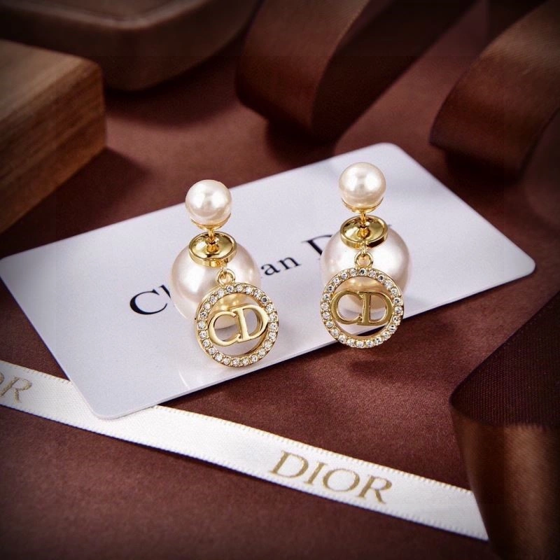 Christian Dior Earrings Elegant 234162