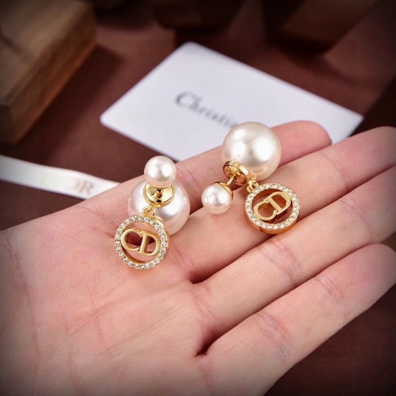 Christian Dior Earrings Elegant 234162