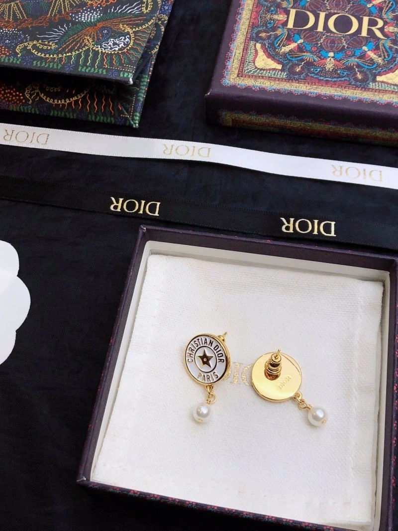 Christian Dior Earrings Soft 234150