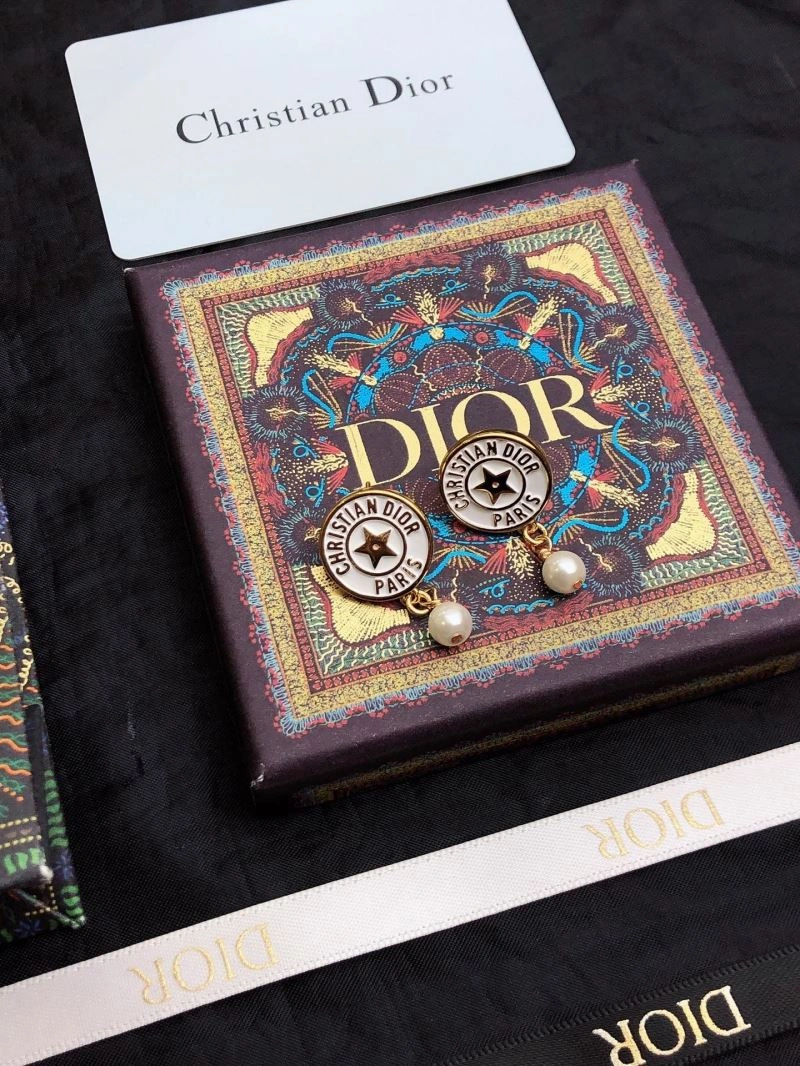 Christian Dior Earrings Soft 234150