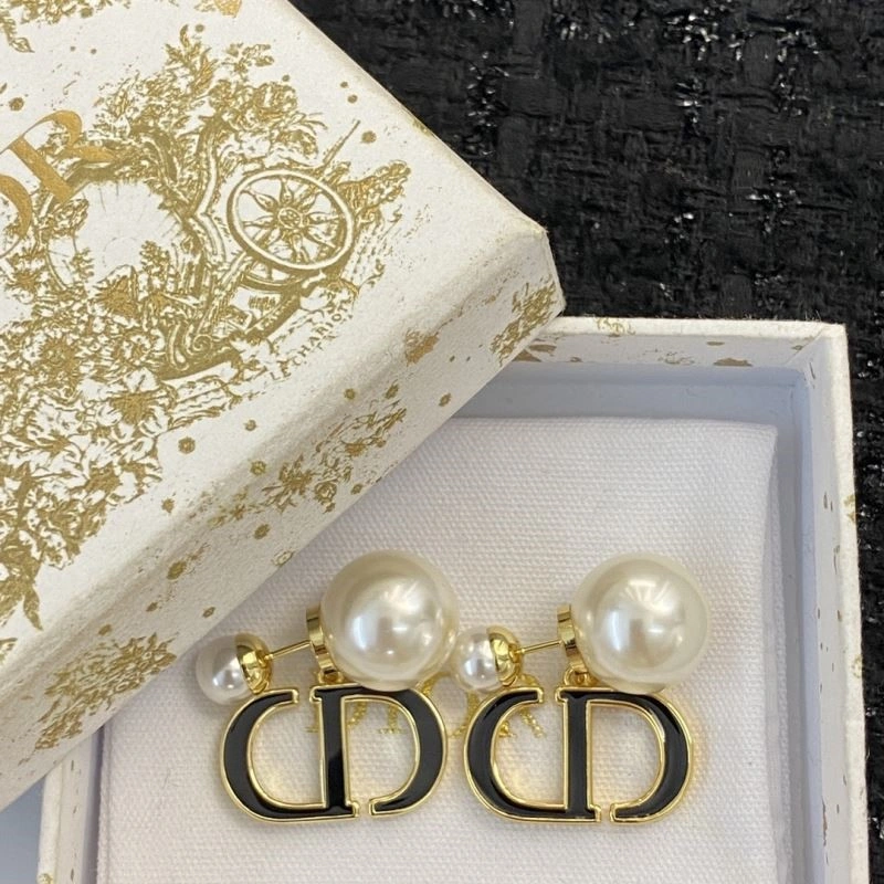 Christian Dior Earrings Flexible 234187