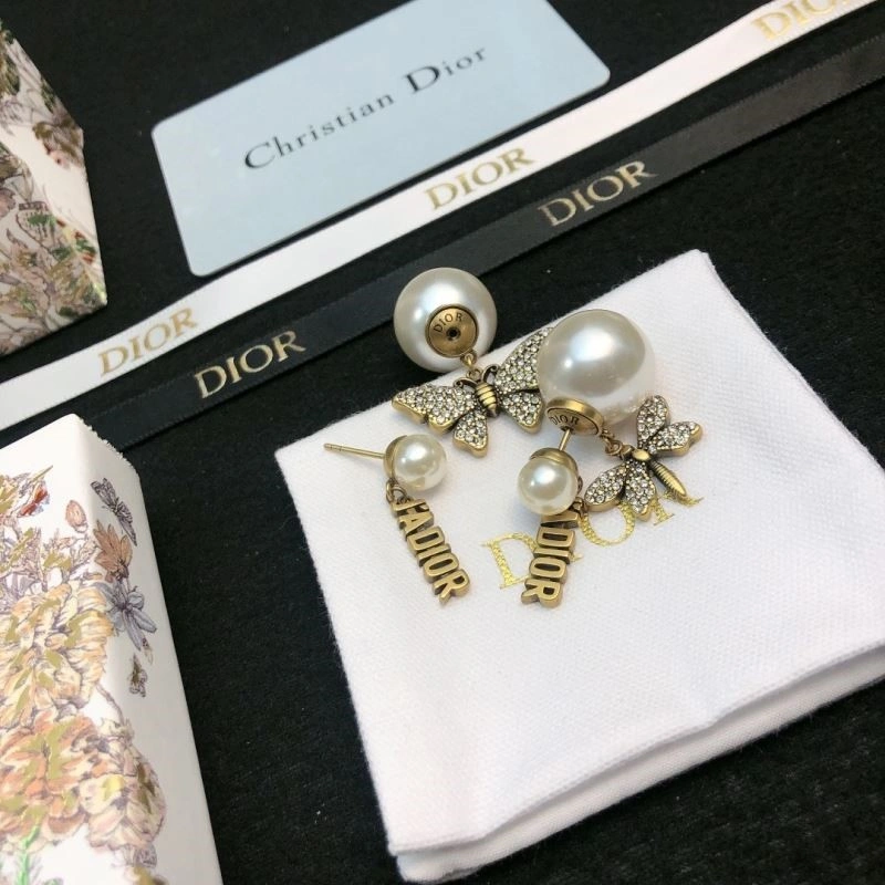 Christian Dior Earrings Effortless 234283