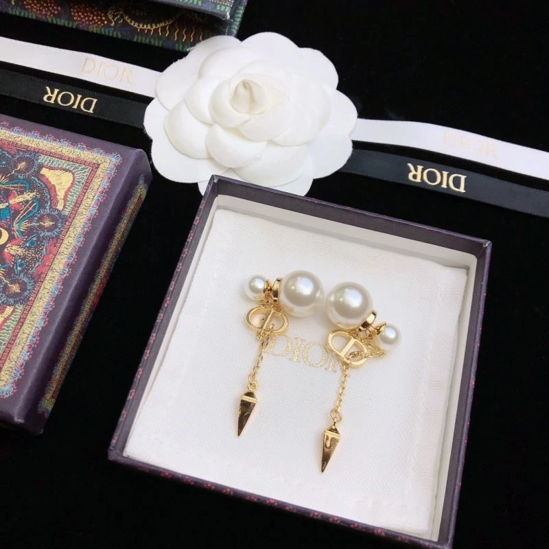 Christian Dior Earrings FashionForward 234228