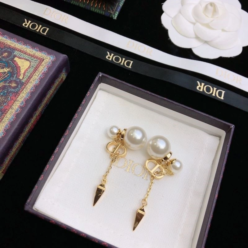 Christian Dior Earrings FashionForward 234228