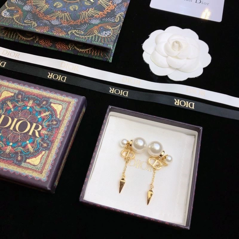 Christian Dior Earrings FashionForward 234228
