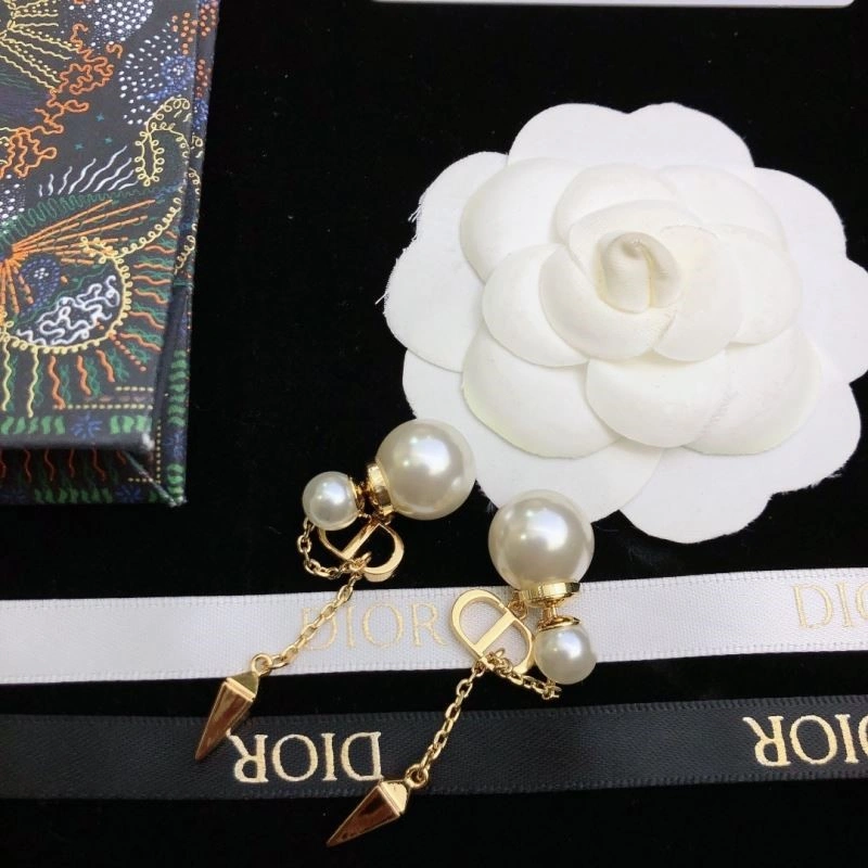 Christian Dior Earrings FashionForward 234228