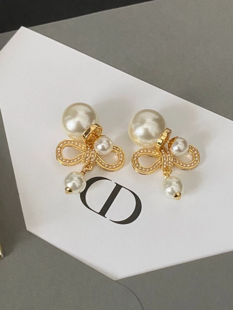 Chic Christian Dior Earrings 234124