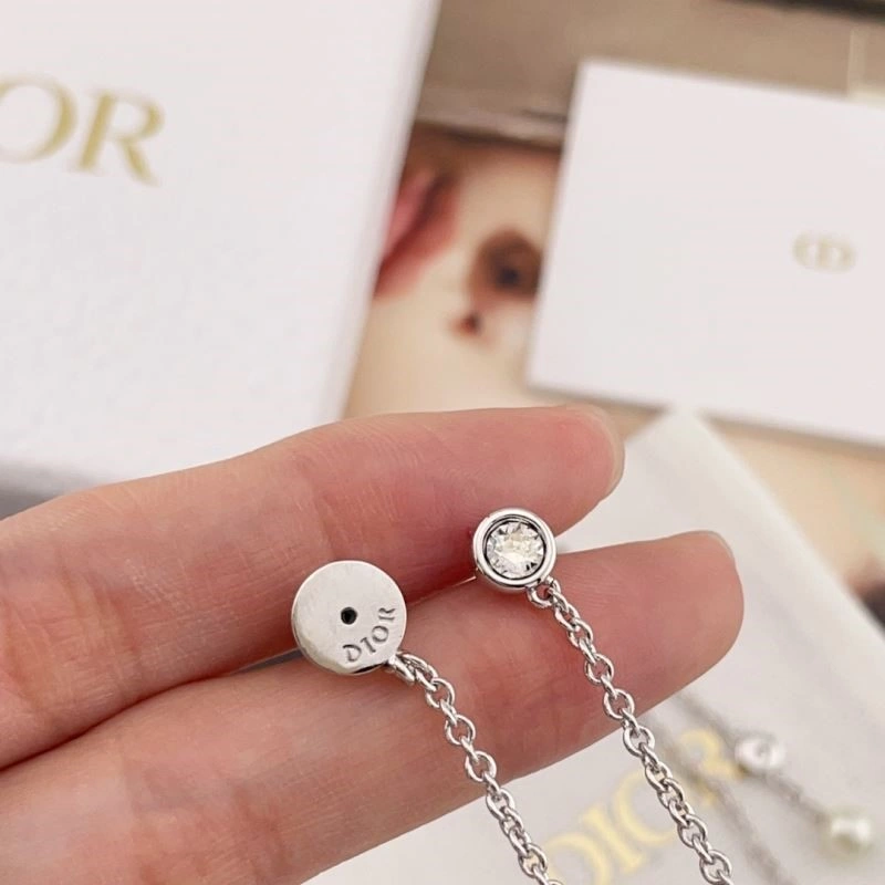 Unique Christian Dior Earrings 234113