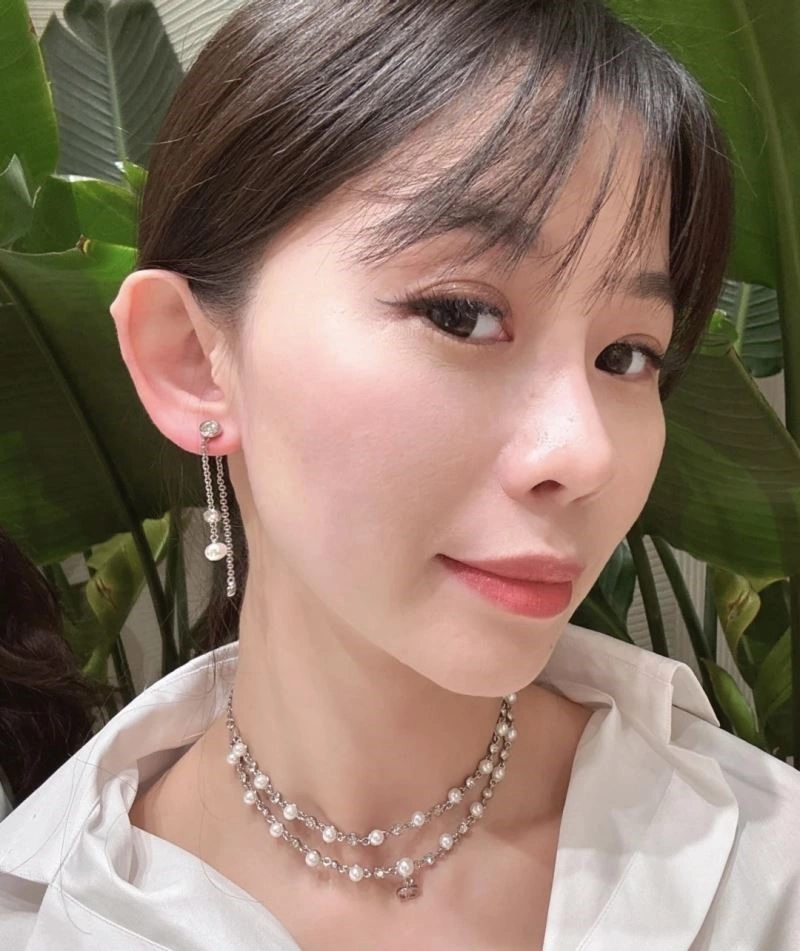 Unique Christian Dior Earrings 234113