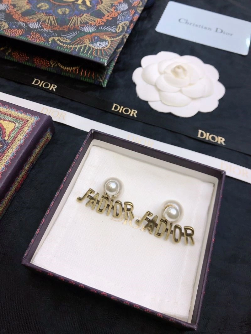 Christian Dior Earrings MoistureWicking 234009