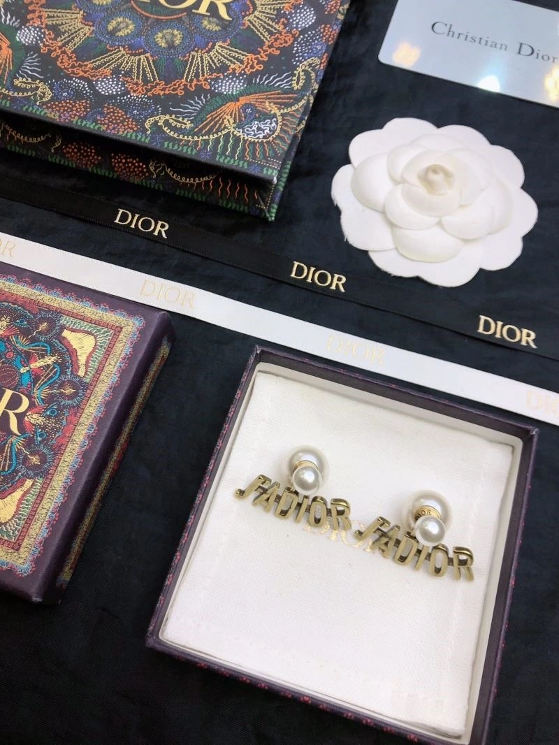 Christian Dior Earrings MoistureWicking 234009