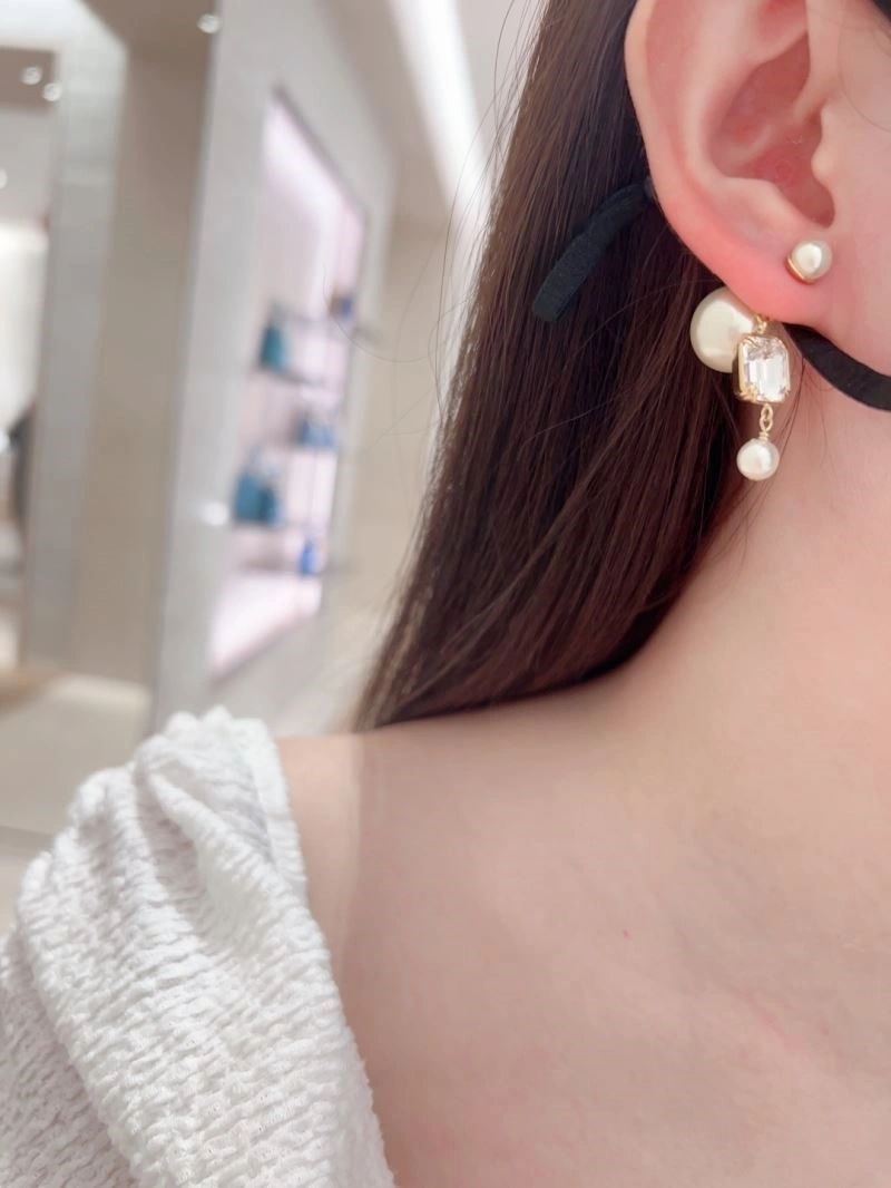 Christian Dior Earrings Practical 233934