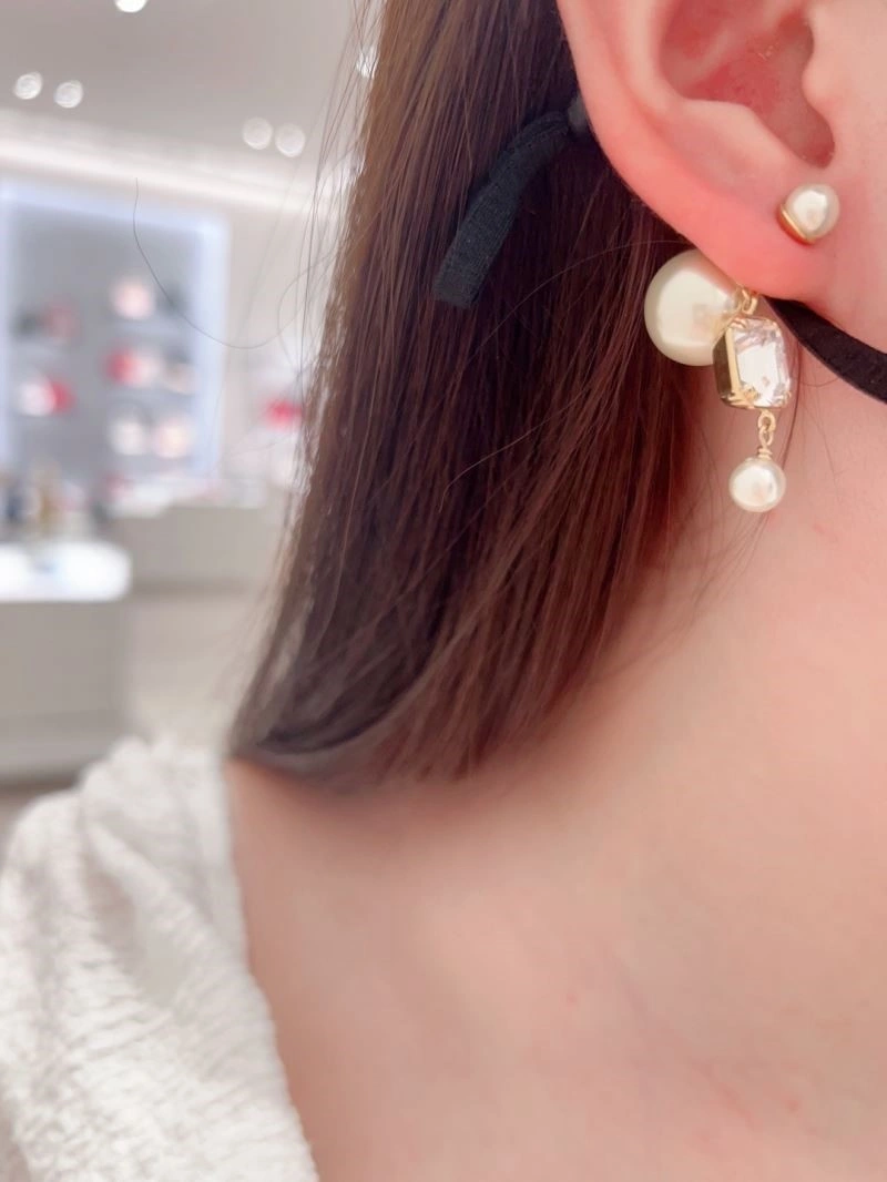 Christian Dior Earrings Practical 233934