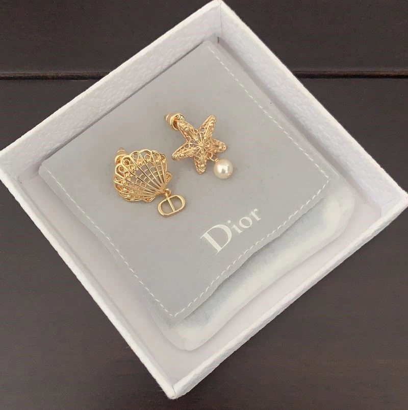 Christian Dior Earrings EyeCatching 233923